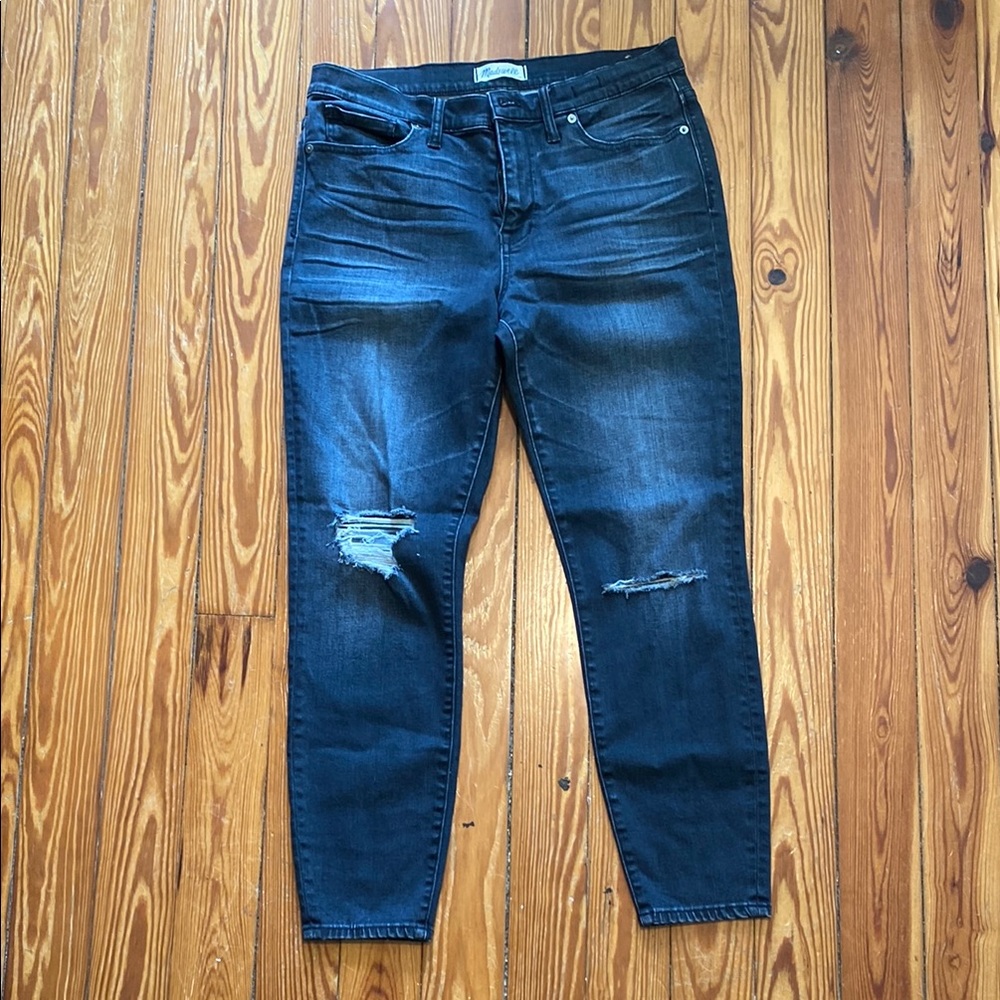 Stylish Blue Distressed Women Jeans